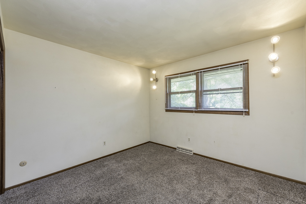 2403 11th Street, Winthrop Harbor, IL 60096