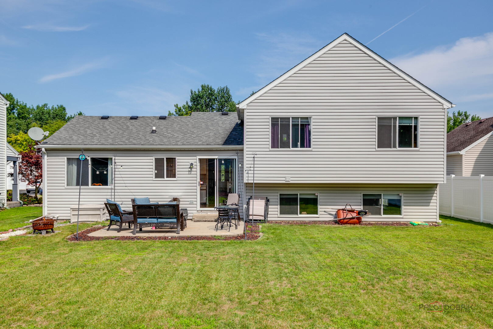 318 White Tail Drive, Hainesville, IL 60030