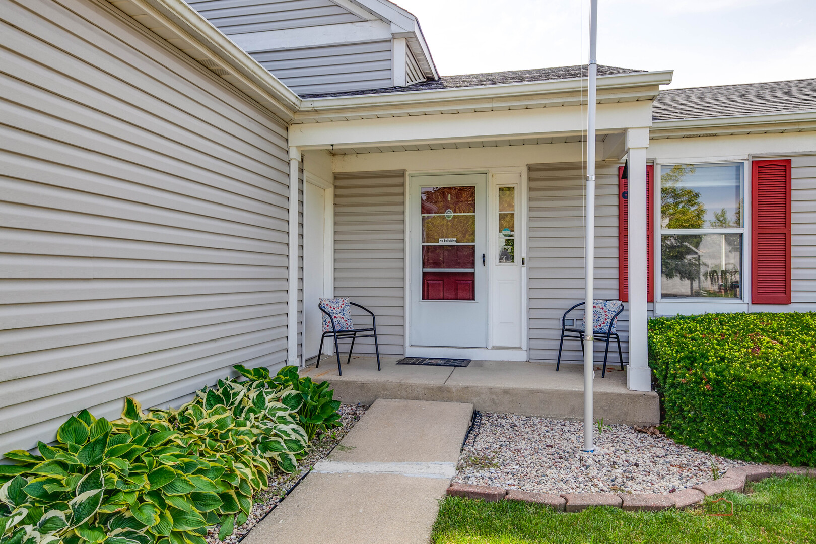 318 White Tail Drive, Hainesville, IL 60030