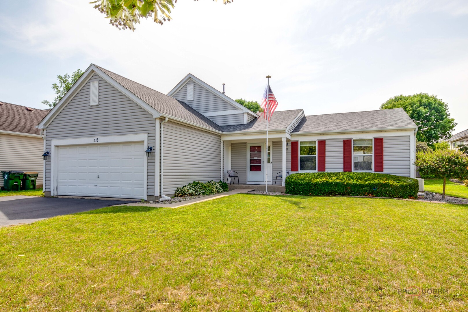 318 White Tail Drive, Hainesville, IL 60030