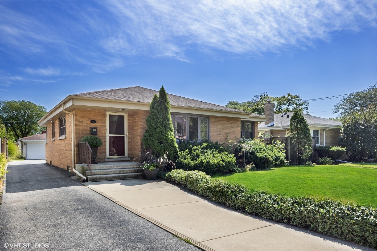 769 S FAIRVIEW Avenue, Elmhurst, IL 60126
