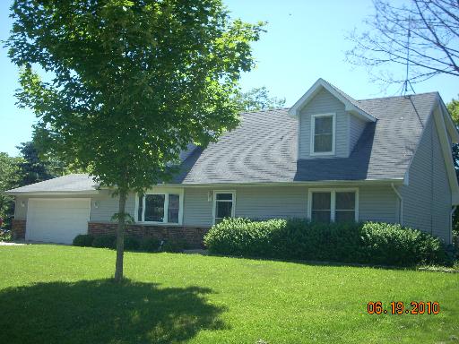 242 Thompson Avenue, Winthrop Harbor, IL 60096