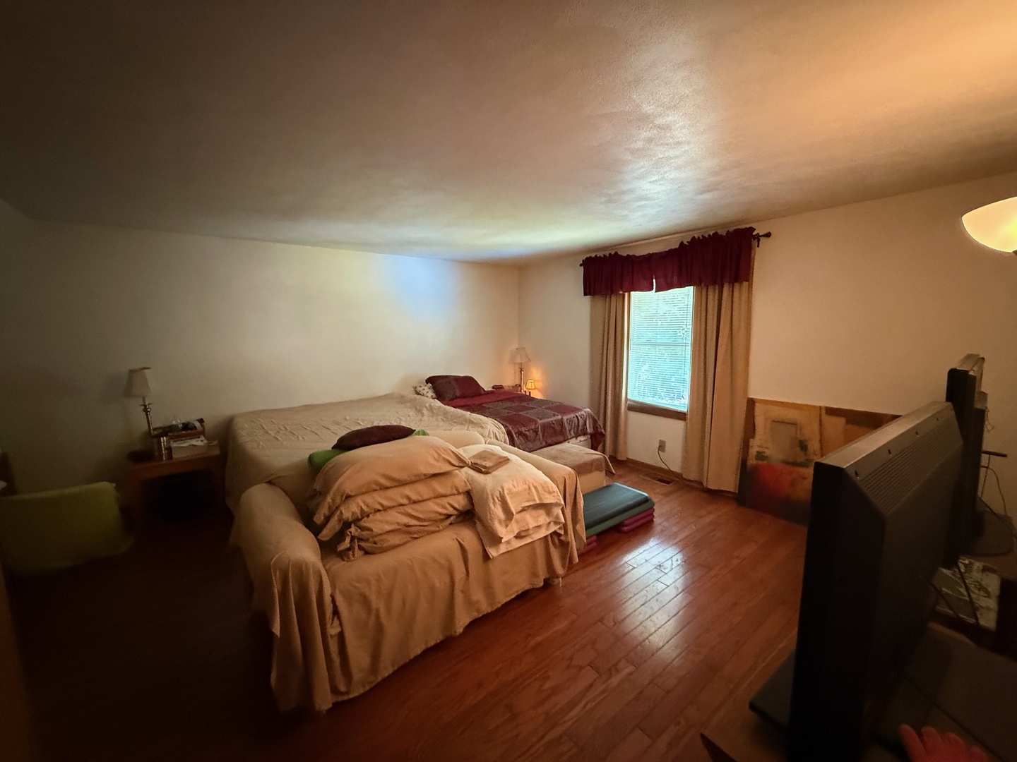 242 Thompson Avenue, Winthrop Harbor, IL 60096