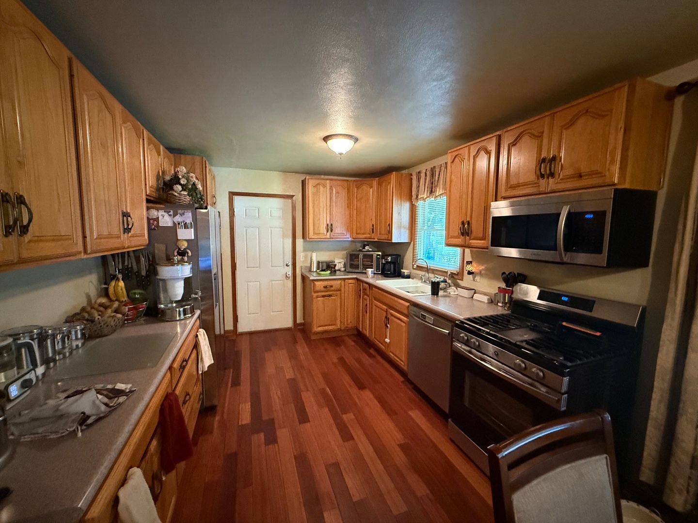 242 Thompson Avenue, Winthrop Harbor, IL 60096