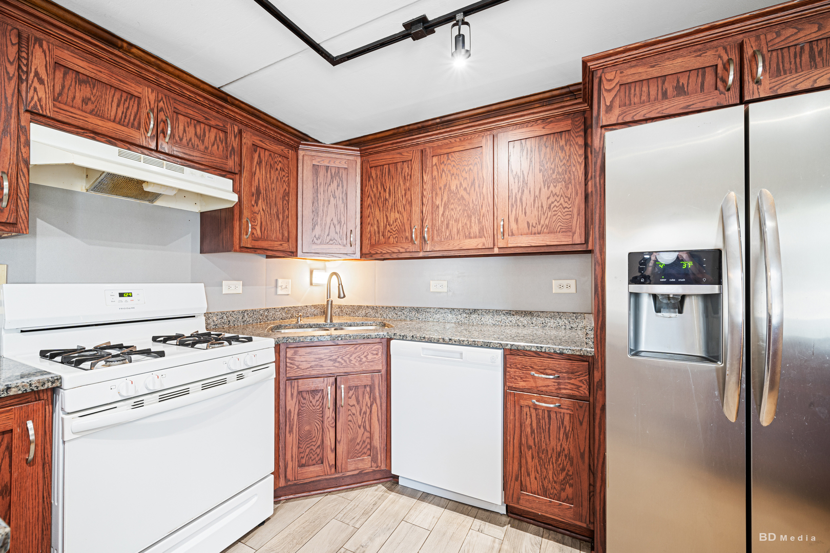 5324 WATERBURY Drive #1502, Crestwood, IL 60418