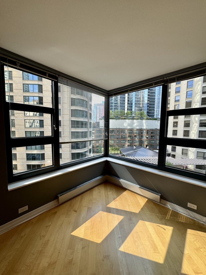 401 E Ontario Street #606, Chicago, IL 60611
