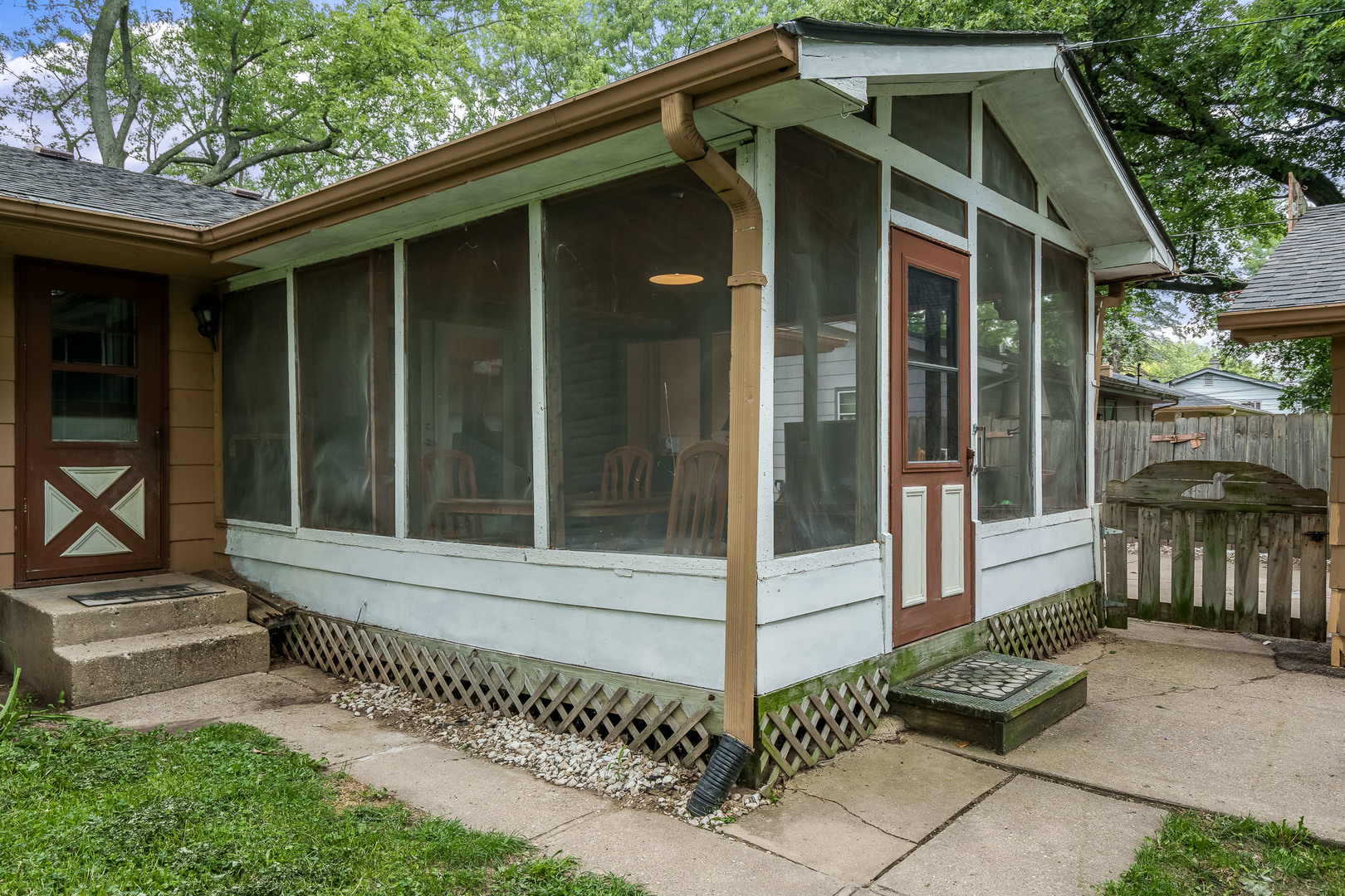 1016 Esmond Drive, Rockford, IL 61108