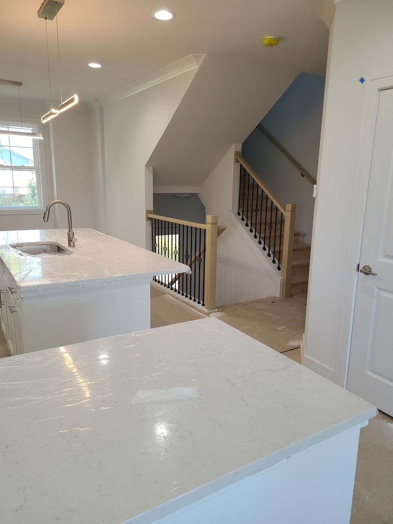 214 N Walnut Street #B, Bensenville, IL 60106