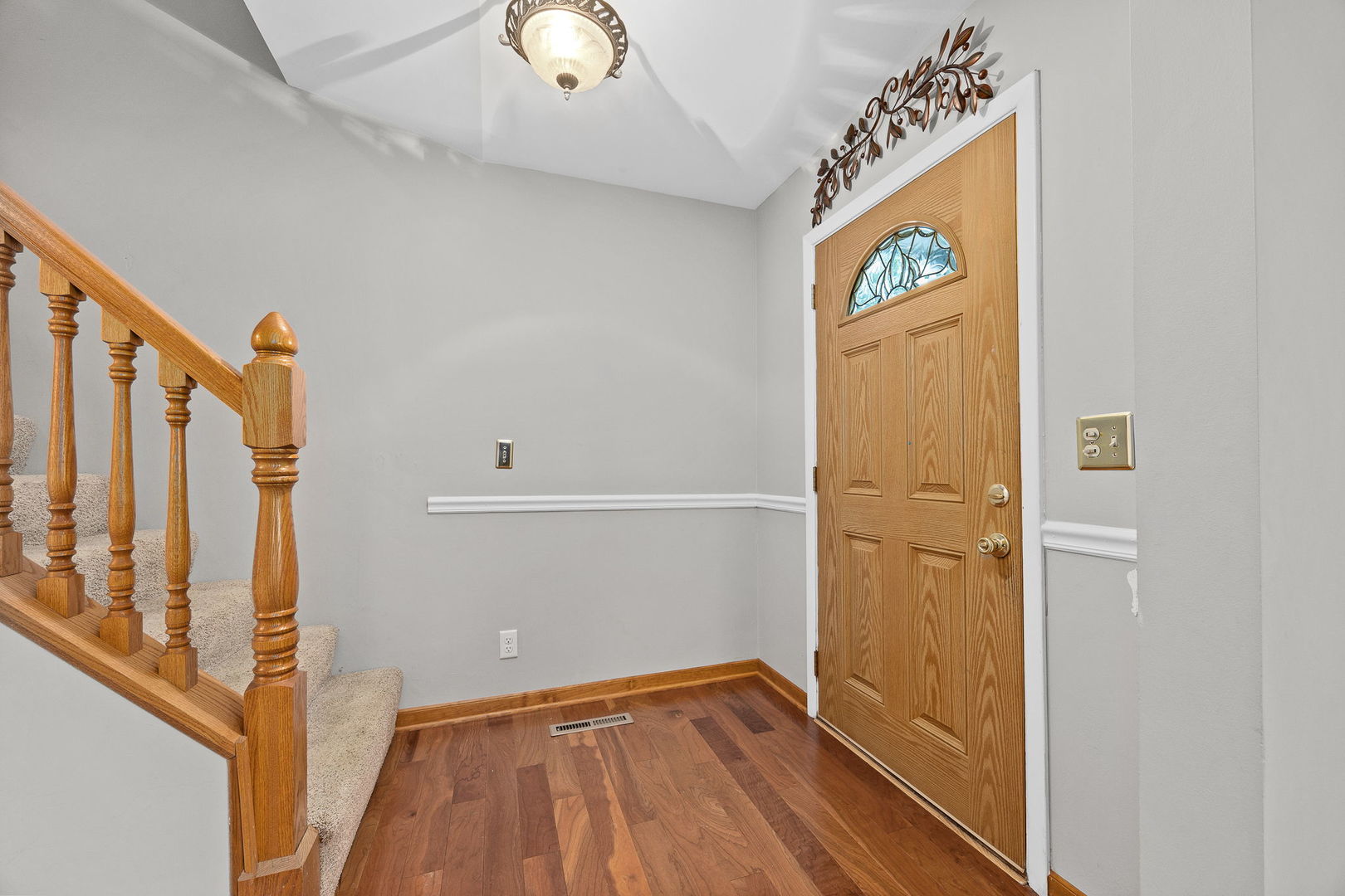 24349 W Camelot Road, Joliet, IL 60404