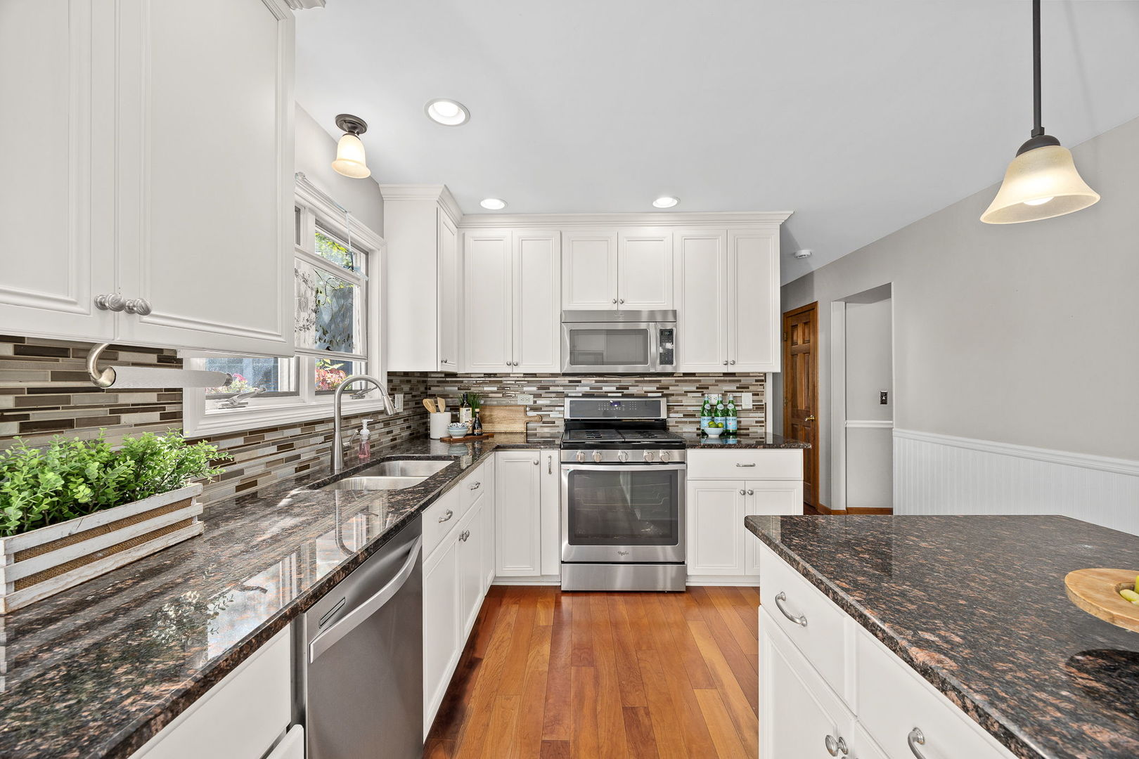 24349 W Camelot Road, Joliet, IL 60404