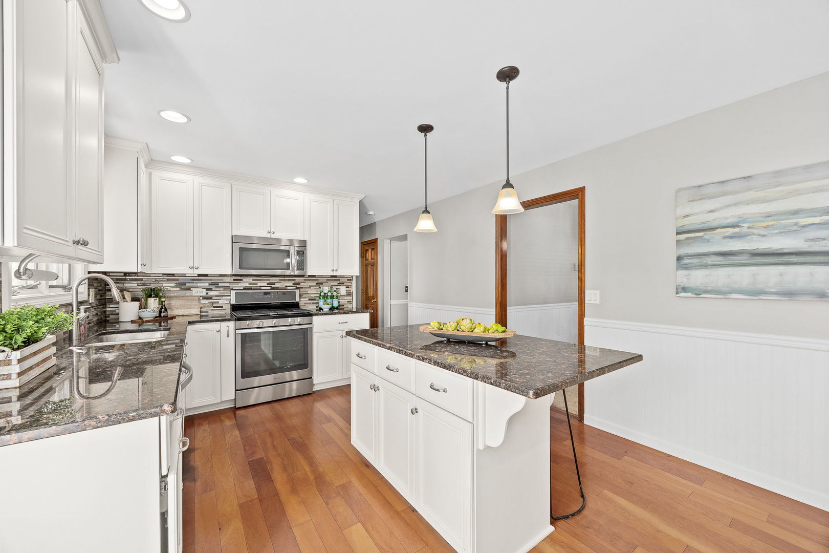 24349 W Camelot Road, Joliet, IL 60404