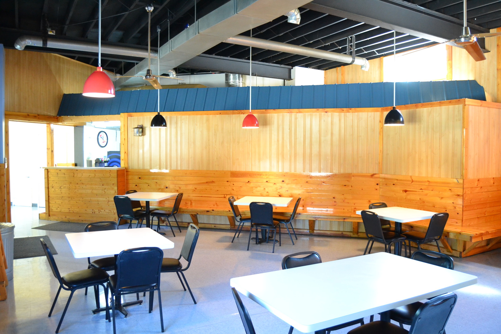 401 W Clinton Avenue, Farmer City, IL 61842