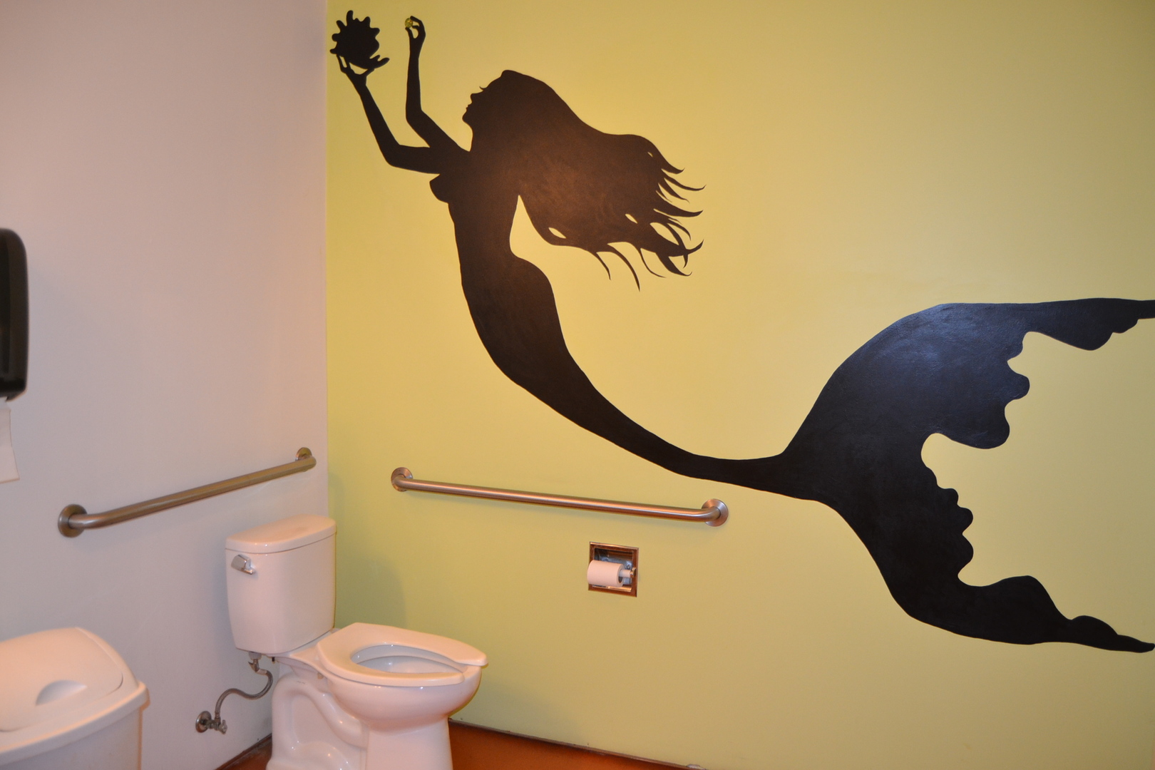 401 W Clinton Avenue, Farmer City, IL 61842