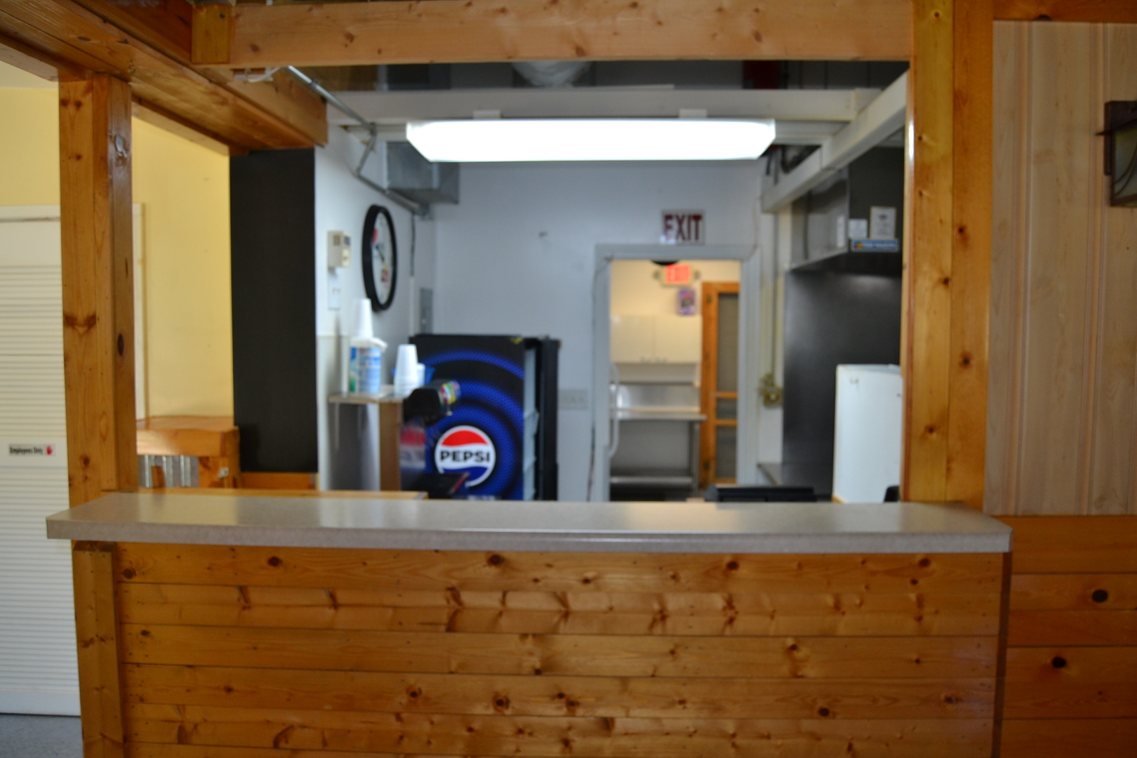 401 W Clinton Avenue, Farmer City, IL 61842