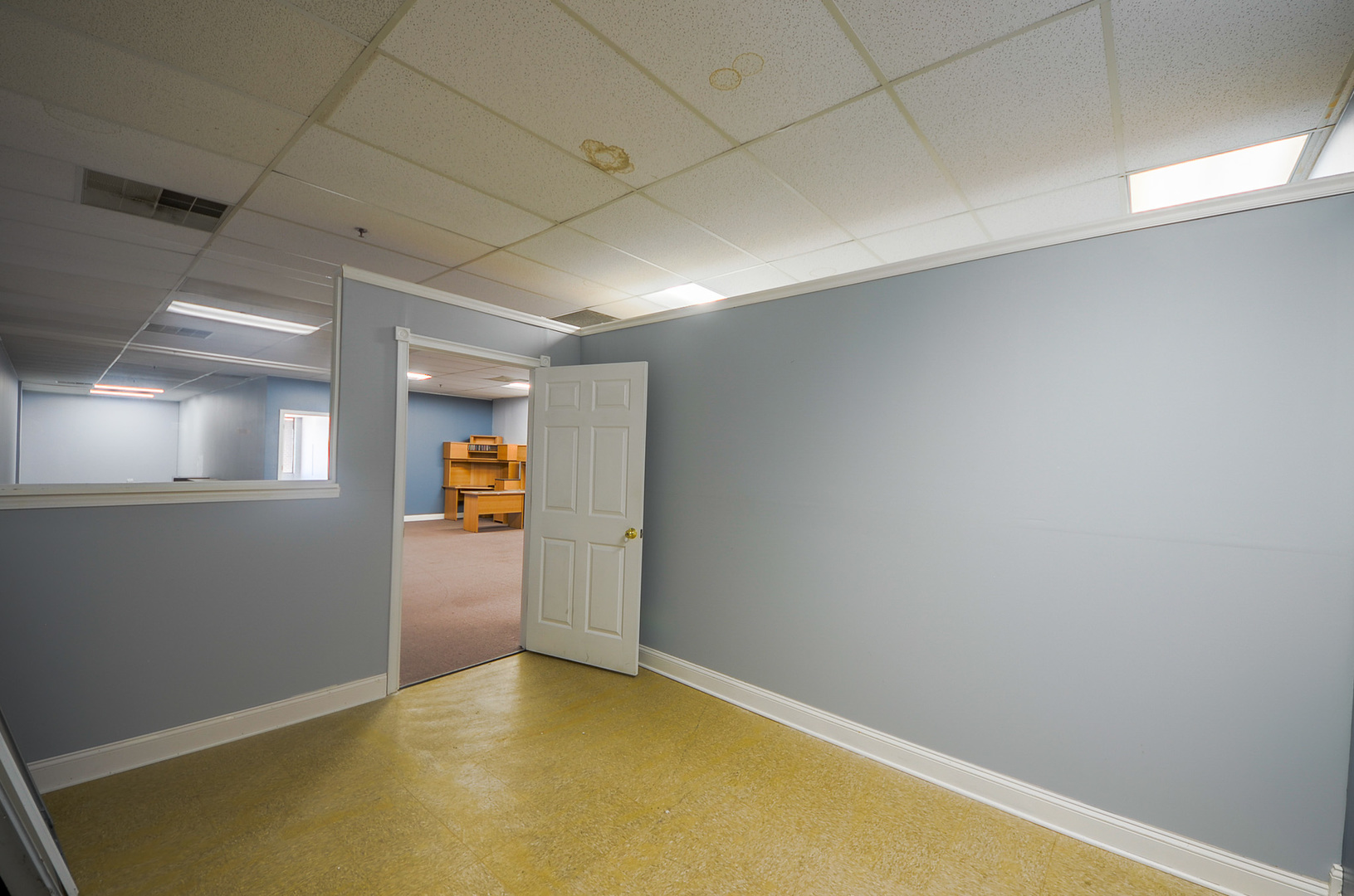 1296 E Dundee Road, Palatine, IL 60074