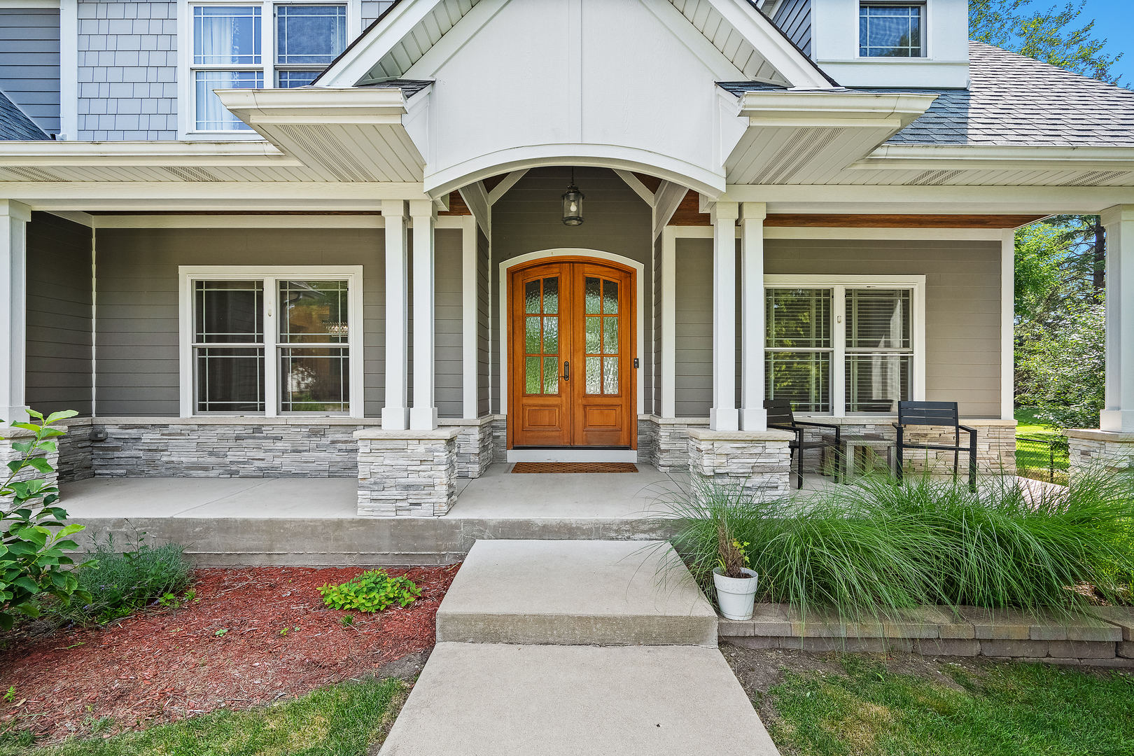 4117 Sterling Road, Downers Grove, IL 60515