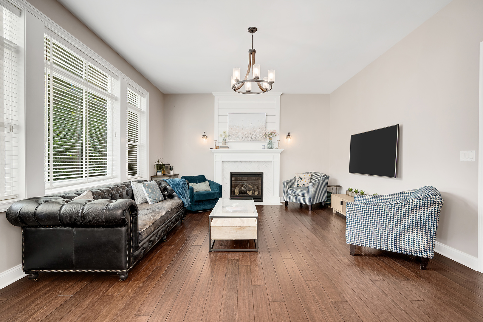 4117 Sterling Road, Downers Grove, IL 60515