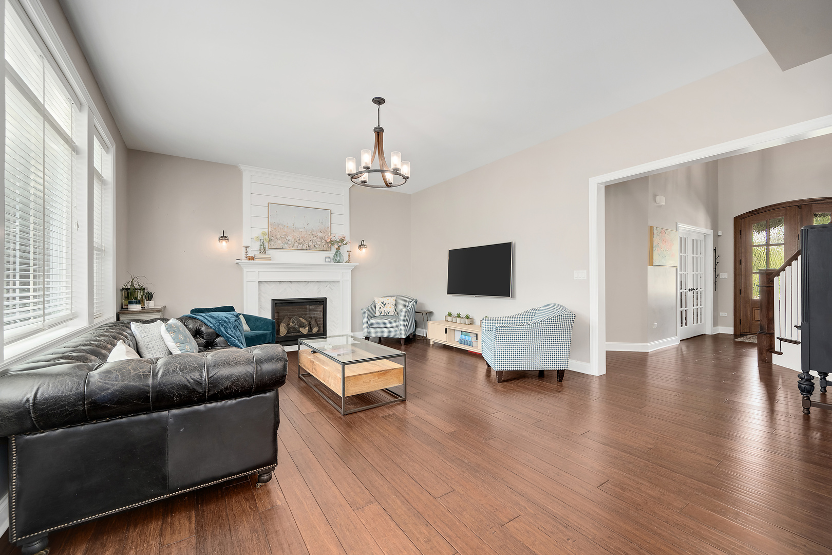 4117 Sterling Road, Downers Grove, IL 60515