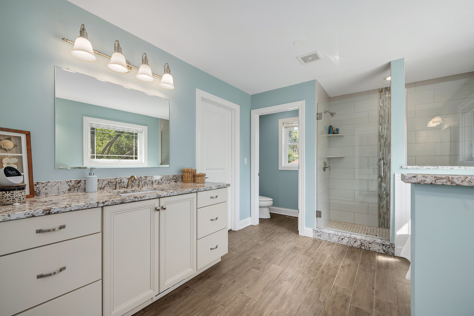 4117 Sterling Road, Downers Grove, IL 60515