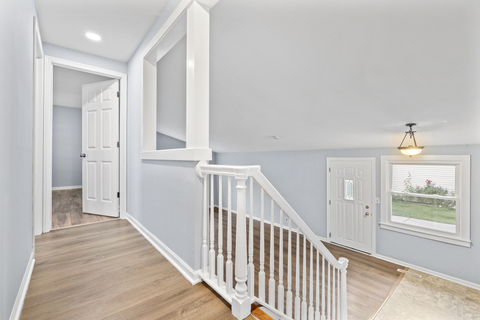 1514 Amarillo Drive, Carpentersville, IL 60110