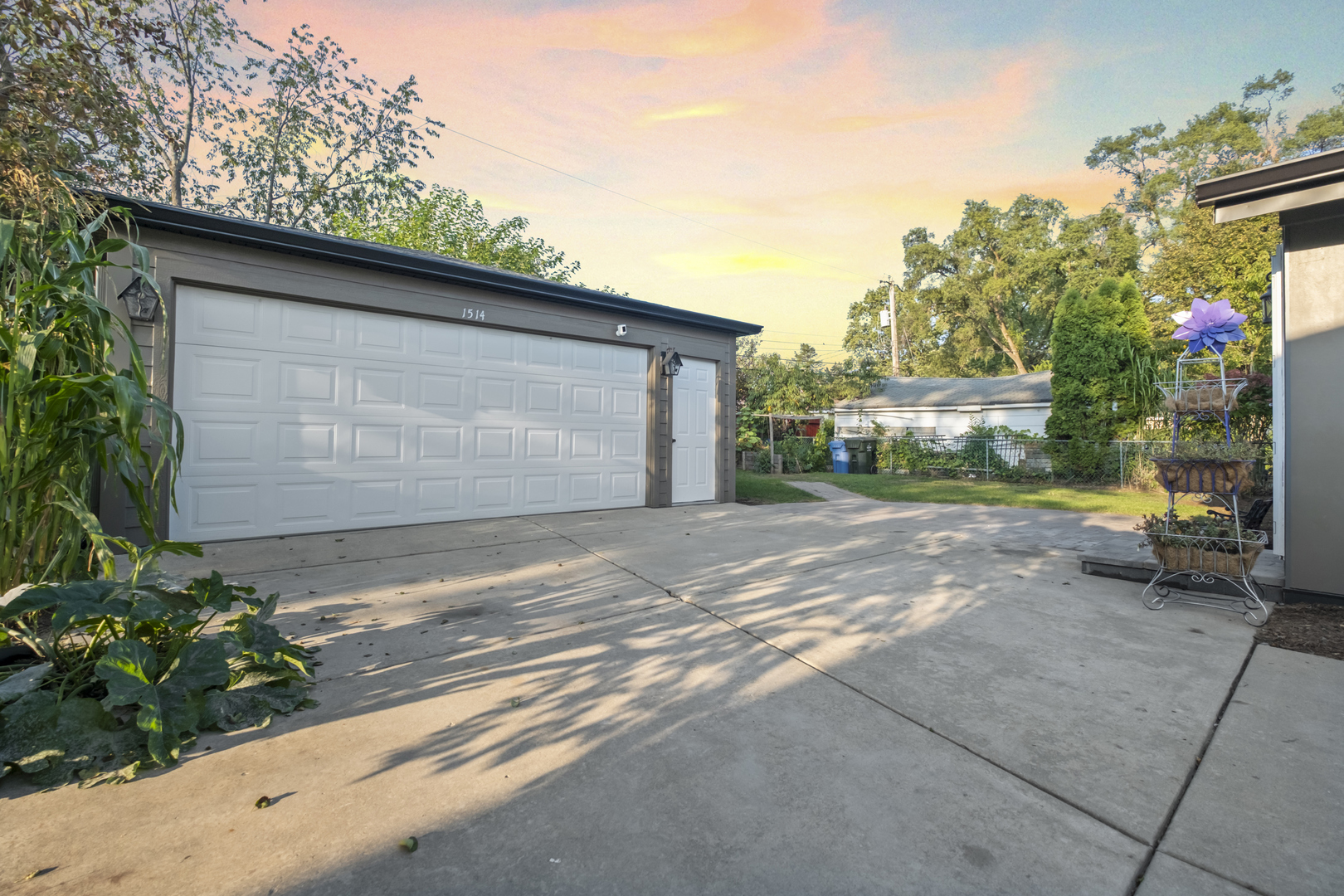 1514 Amarillo Drive, Carpentersville, IL 60110