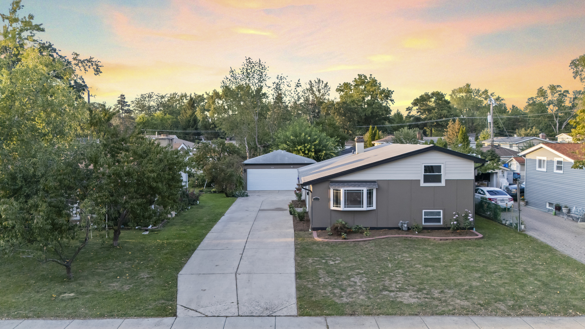 1514 Amarillo Drive, Carpentersville, IL 60110