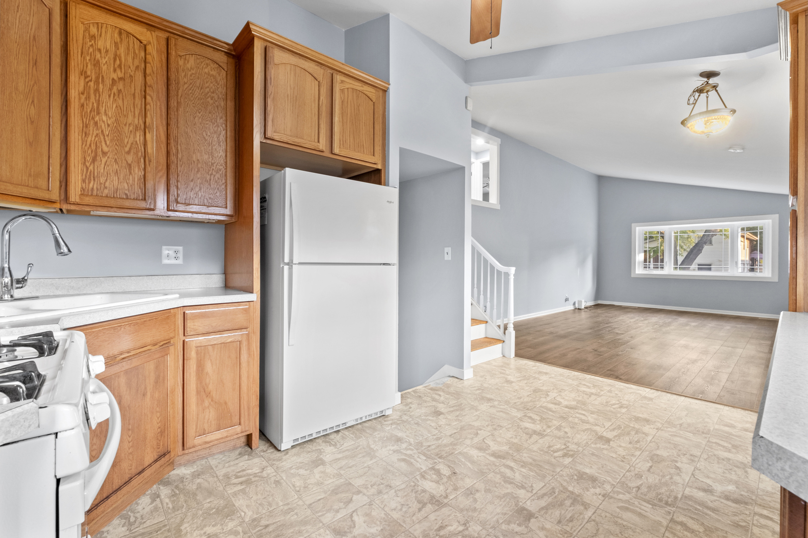 1514 Amarillo Drive, Carpentersville, IL 60110