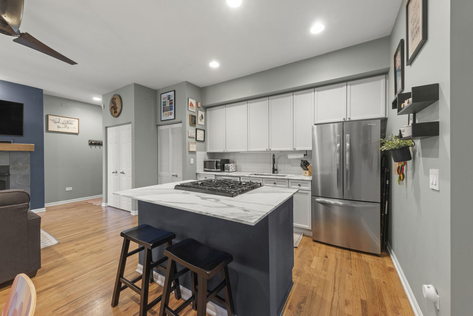 2251 W Saint Paul Avenue #2GG, Chicago, IL 60647