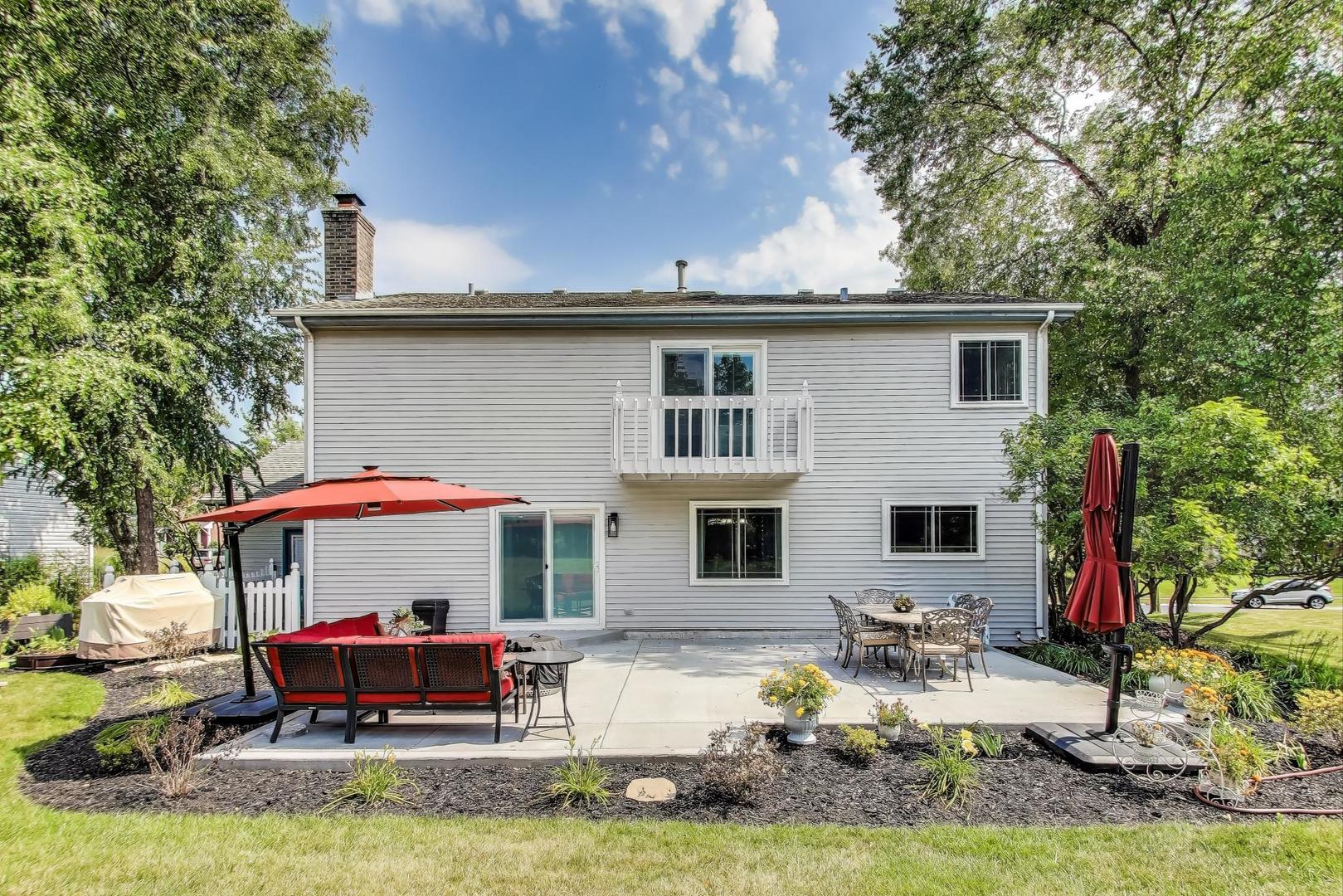 17386 W Dartmoor Drive, Grayslake, IL 60030