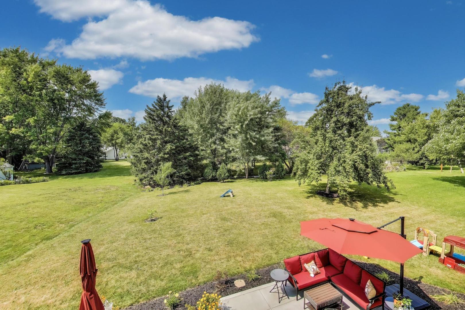 17386 W Dartmoor Drive, Grayslake, IL 60030