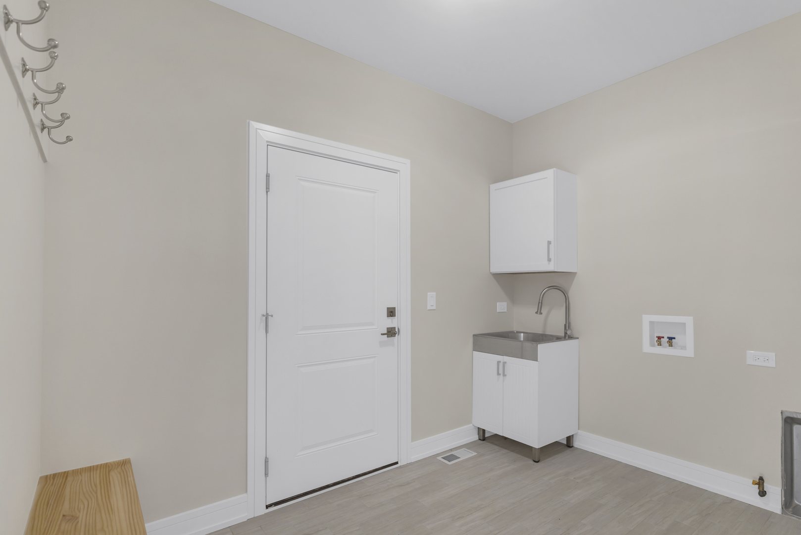 16546 Pear Avenue, Orland Park, IL 60462