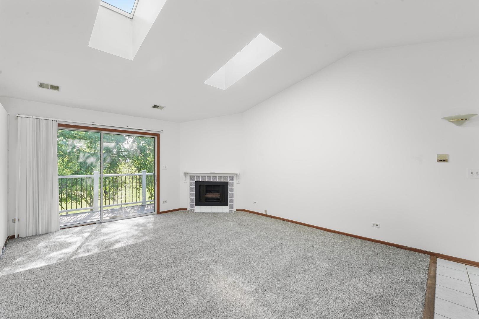 1505 MERCURY Drive #6, Schaumburg, IL 60193