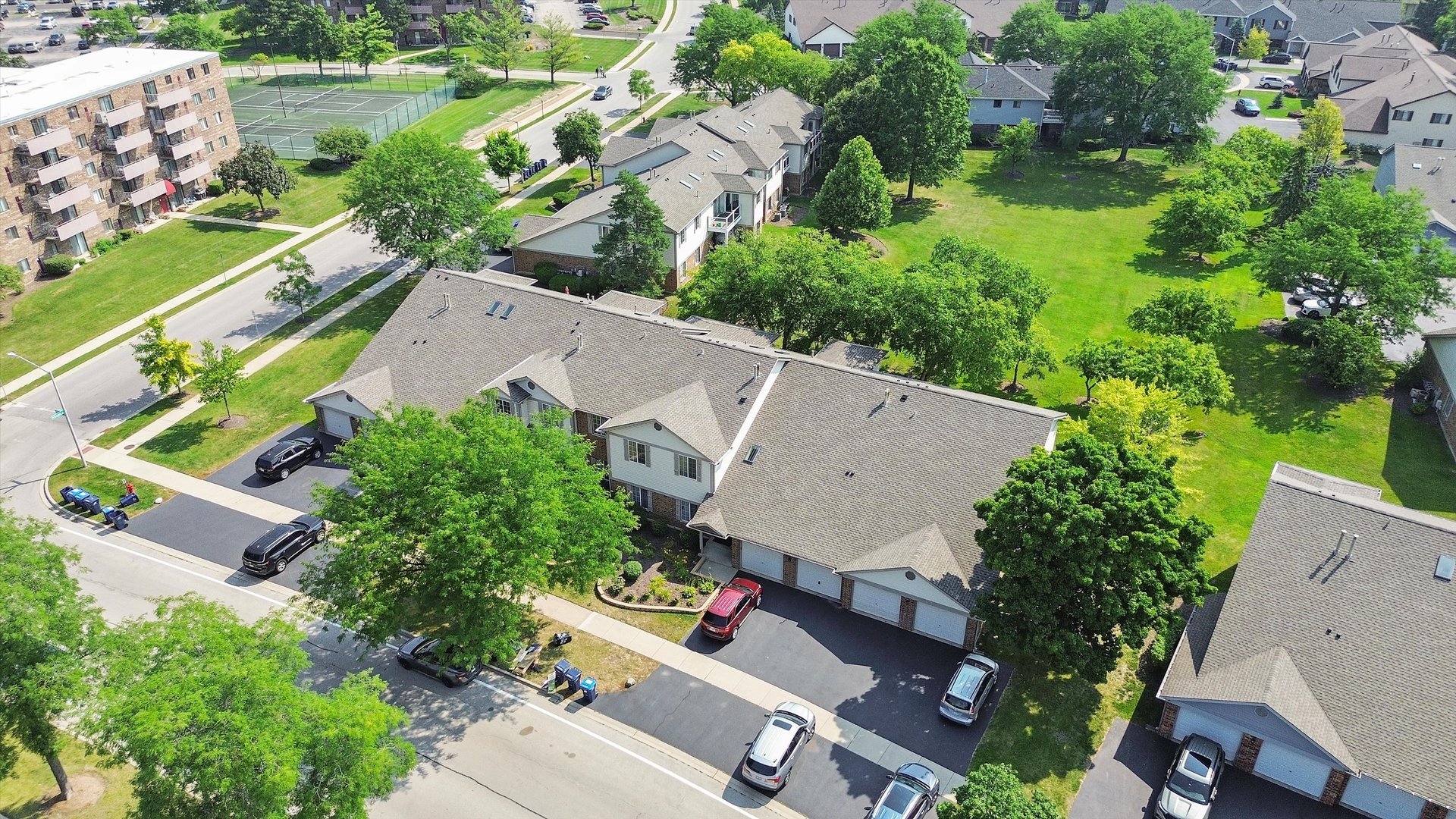 1505 MERCURY Drive #6, Schaumburg, IL 60193
