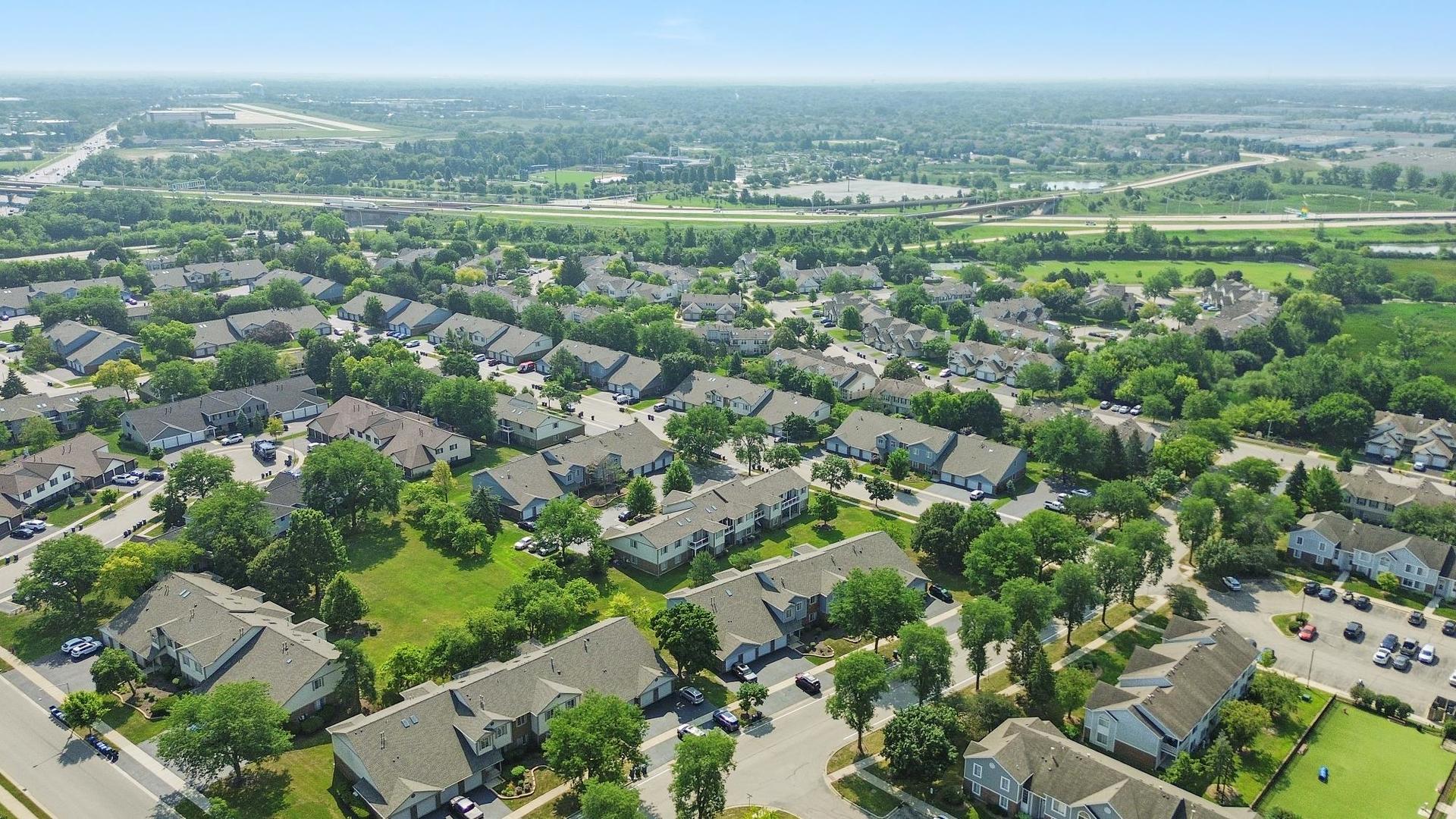 1505 MERCURY Drive #6, Schaumburg, IL 60193
