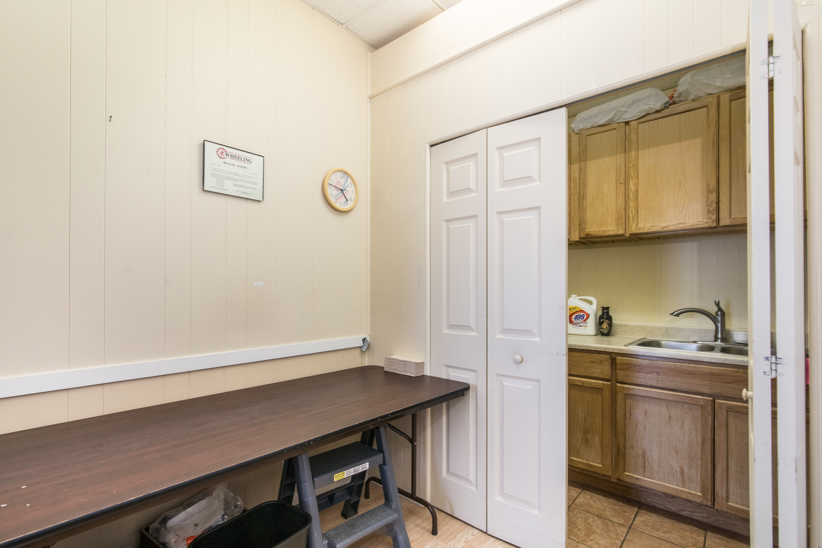47 W Dundee Road, Wheeling, IL 60090