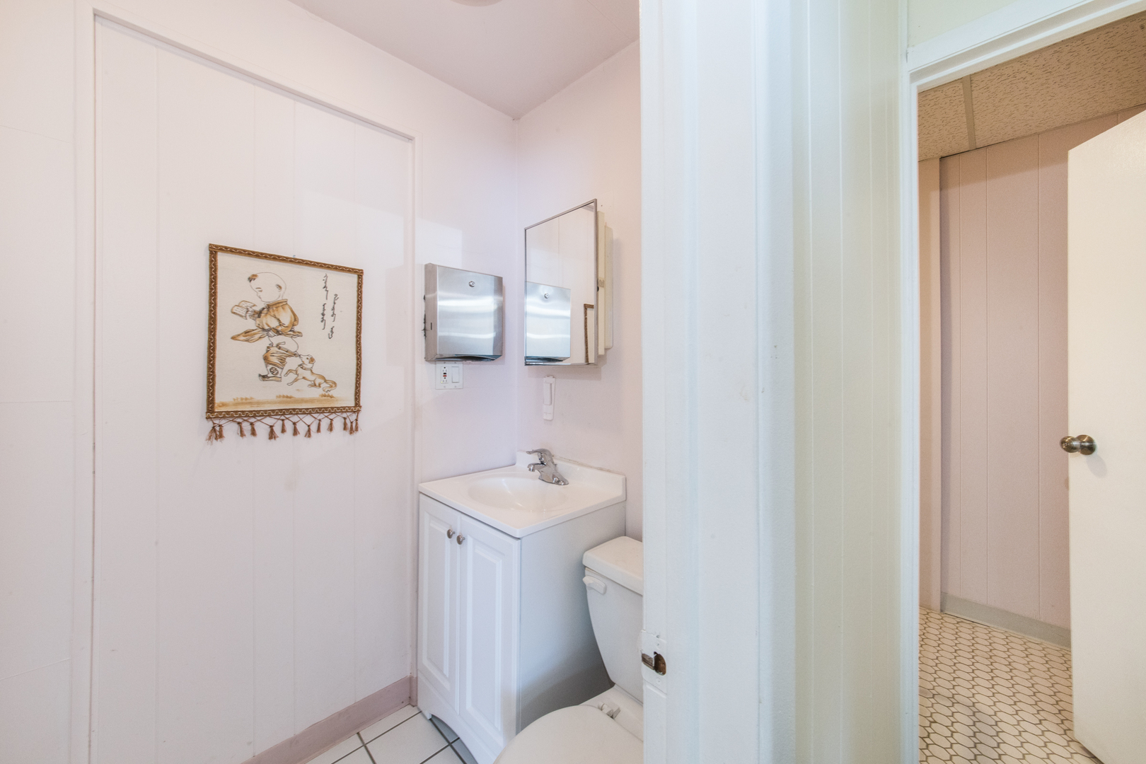 47 W Dundee Road, Wheeling, IL 60090