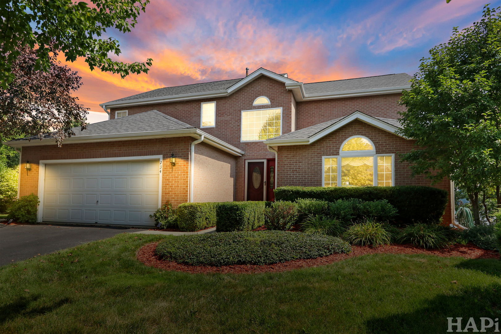 234 N Crooked Lake Lane, Lindenhurst, IL 60046