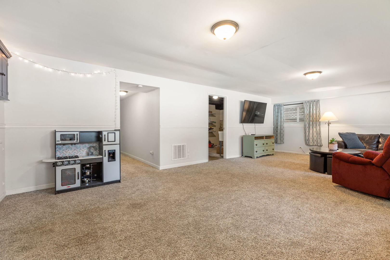 725 N Pinecrest Road, Bolingbrook, IL 60440