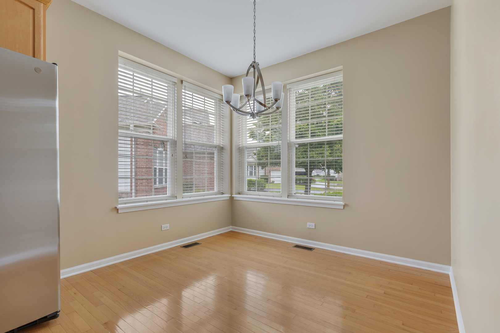 34 TWICKENHAM Court #34, Algonquin, IL 60102