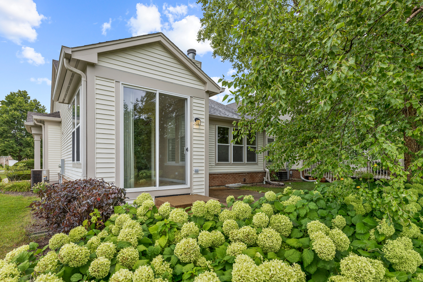 34 TWICKENHAM Court #34, Algonquin, IL 60102