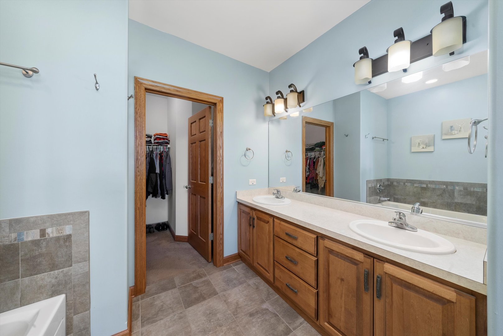 21341 Windy Hill Drive #1, Frankfort, IL 60423