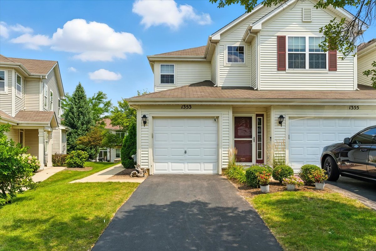 1353 Remington Drive #1353, Volo, IL 60020