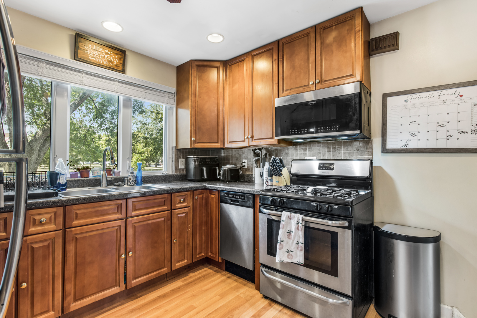 5721 N Northcott Avenue, Chicago, IL 60631