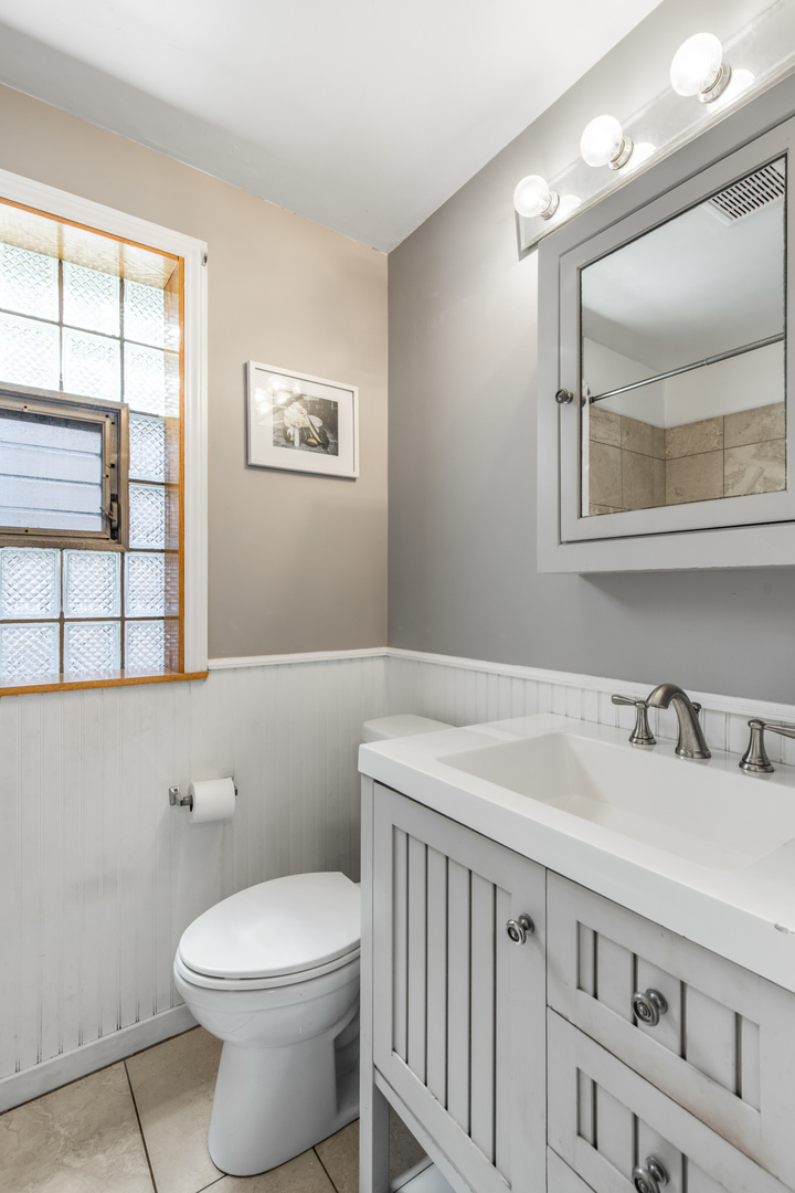 5721 N Northcott Avenue, Chicago, IL 60631