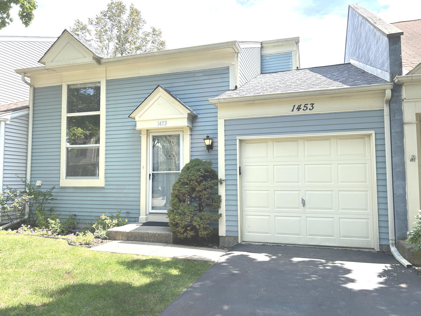 1453 N Chelsea Avenue, Palatine, IL 60067