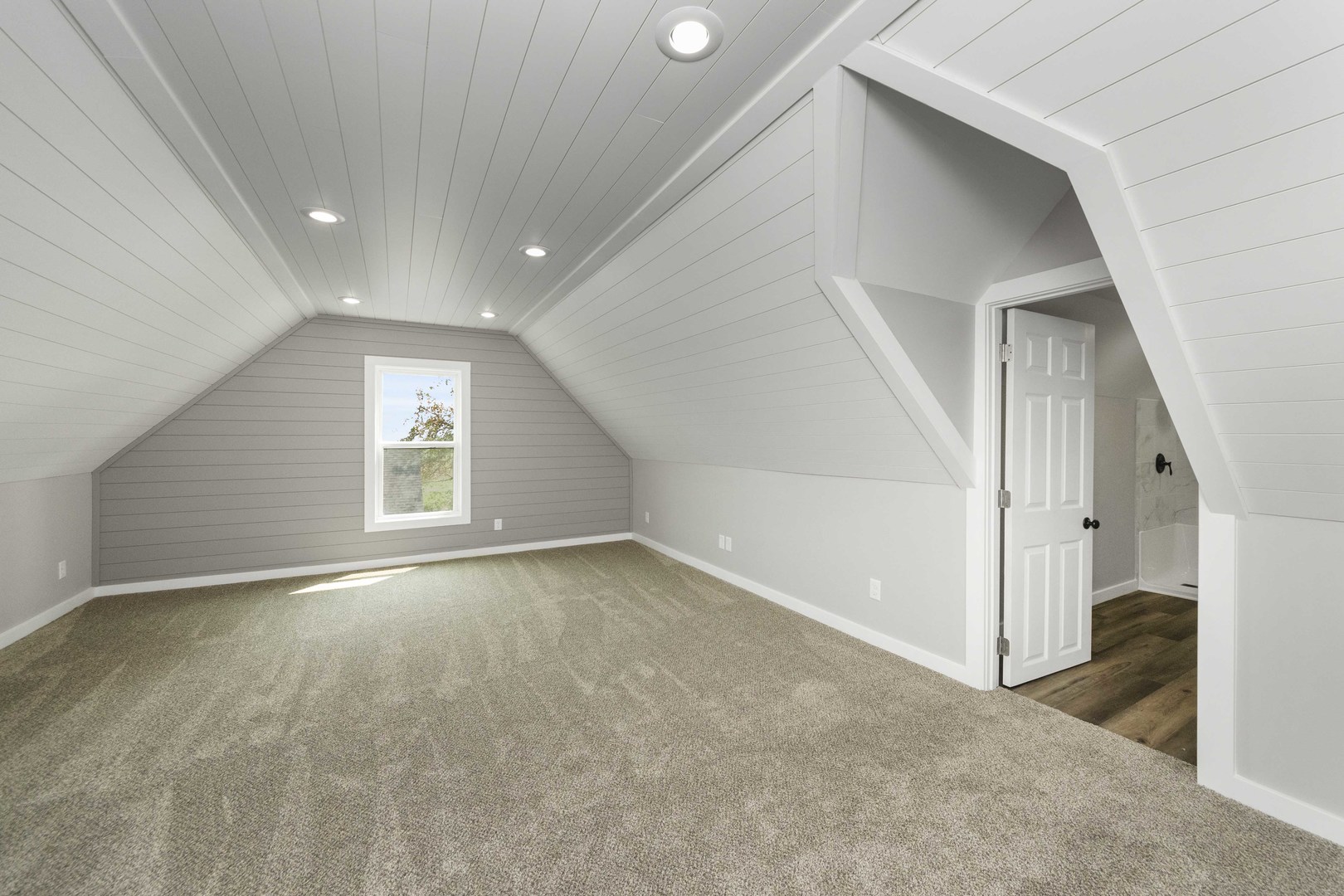 2711 E 800 North Road, Wenona, IL 61377