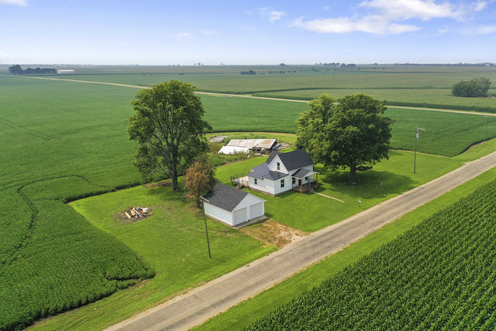 2711 E 800 North Road, Wenona, IL 61377