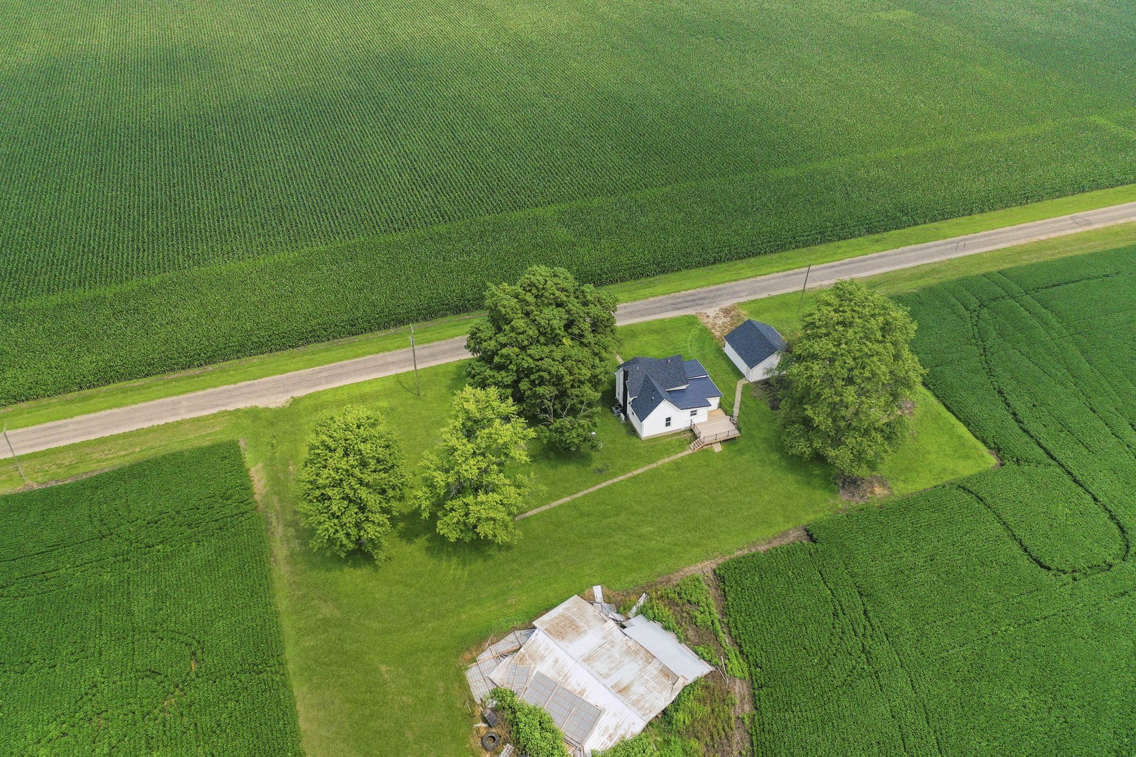 2711 E 800 North Road, Wenona, IL 61377