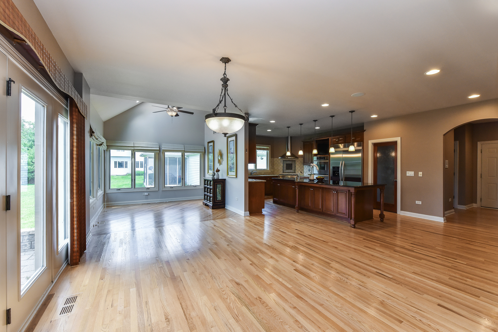 4052 Teak Circle, Naperville, IL 60564