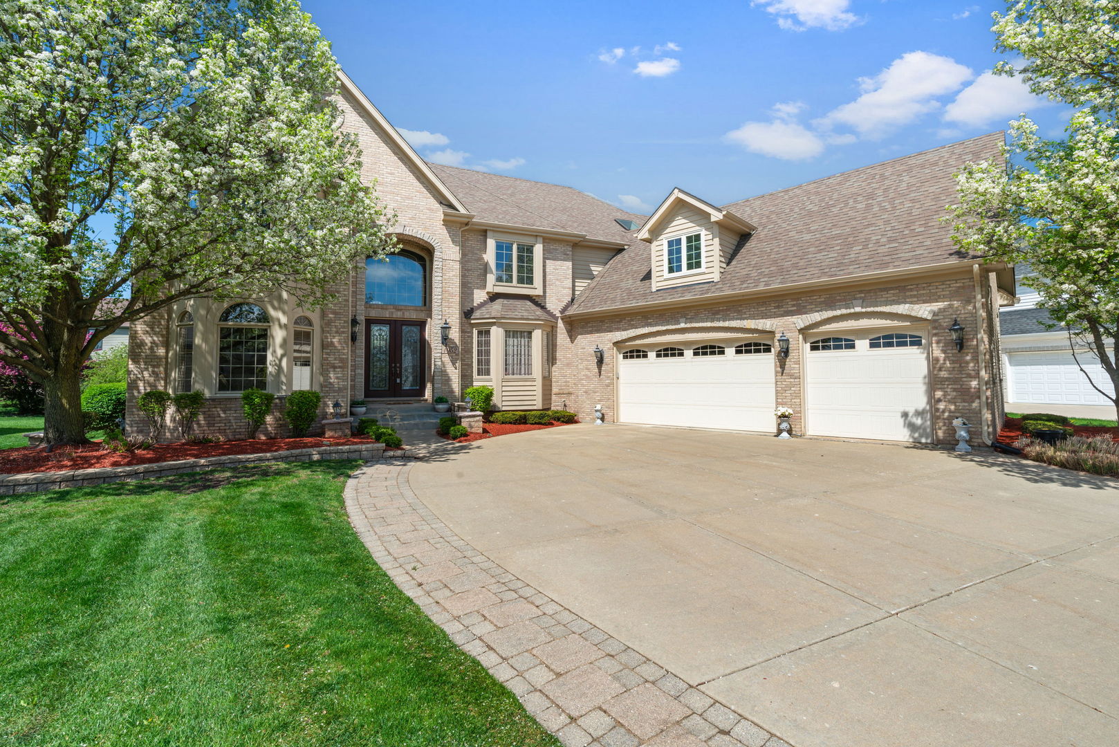 4052 Teak Circle, Naperville, IL 60564